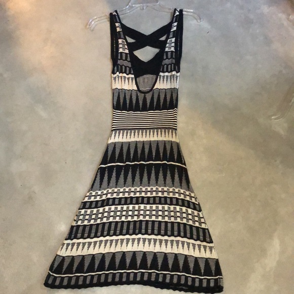 Black and Tan Dress - Picture 5 of 8